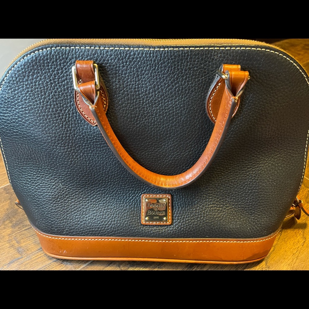 Dooney & Bourke handbag
